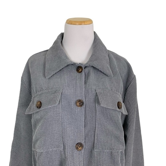 Corduroy Cropped Shacket Gray Size Large Front Pockets - Picture 3 of 15